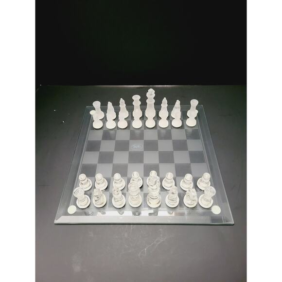 NIB RARE Unique Gifts by House of Lloyd 12" Rectangle Glass Chess Board Set - Picture 1 of 10